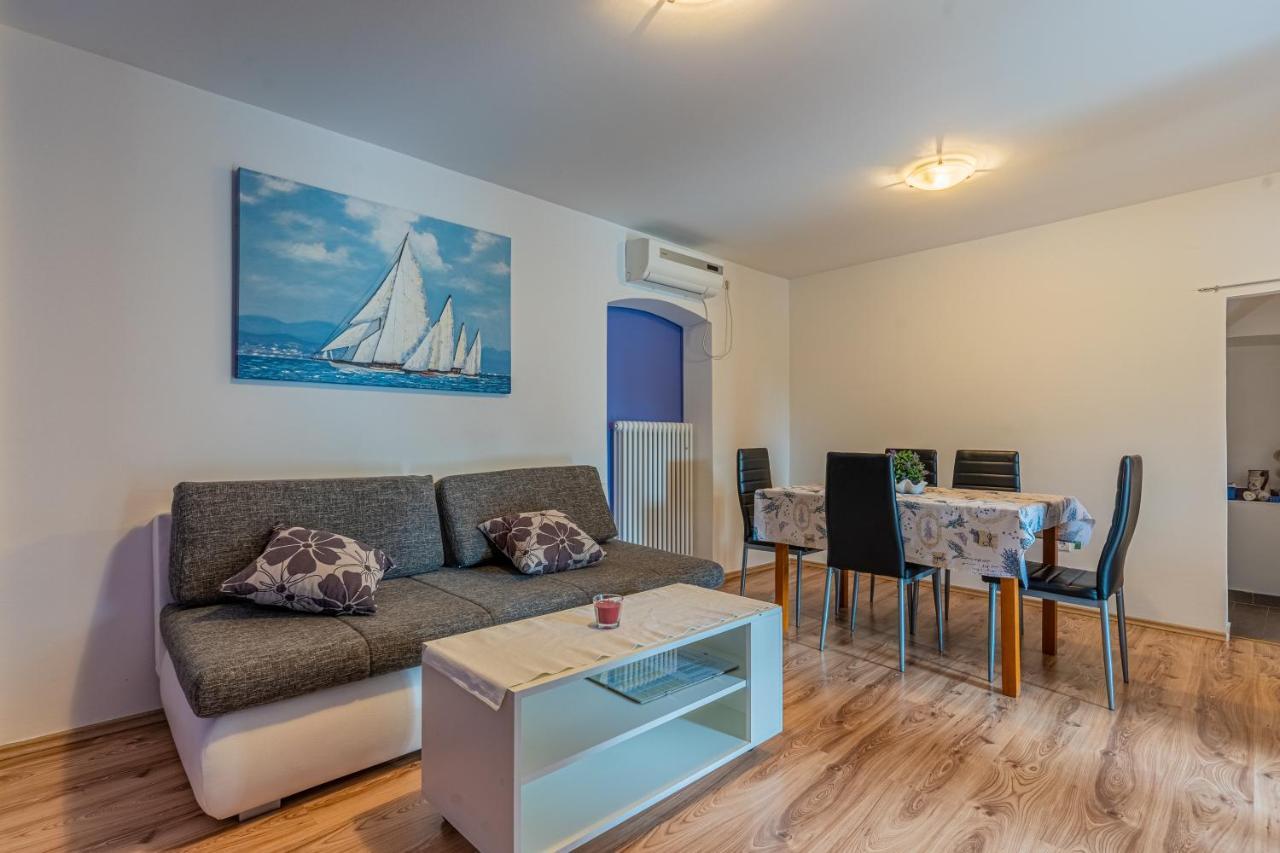 Apartment Jurasic Orlec Eksteriør bilde