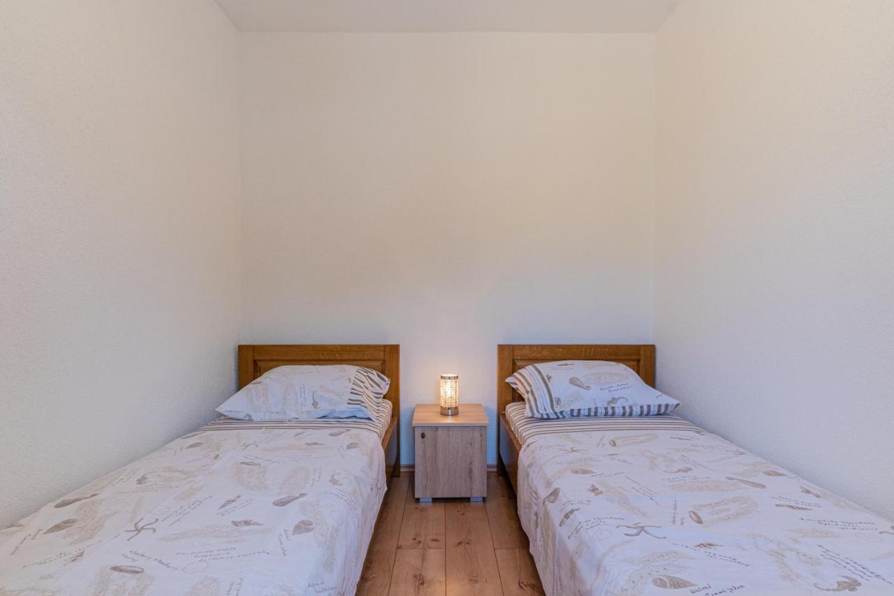 Apartment Jurasic Orlec Eksteriør bilde