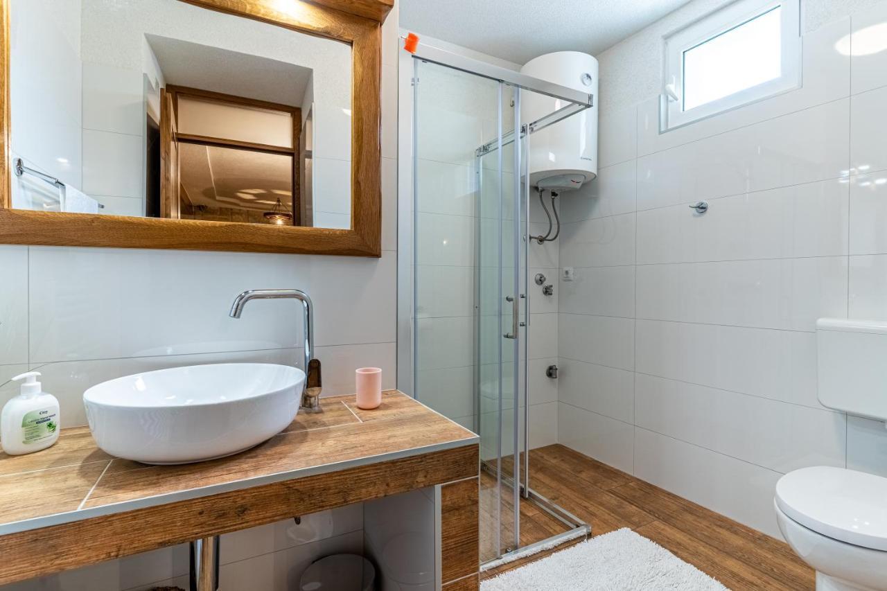 Apartment Jurasic Orlec Eksteriør bilde